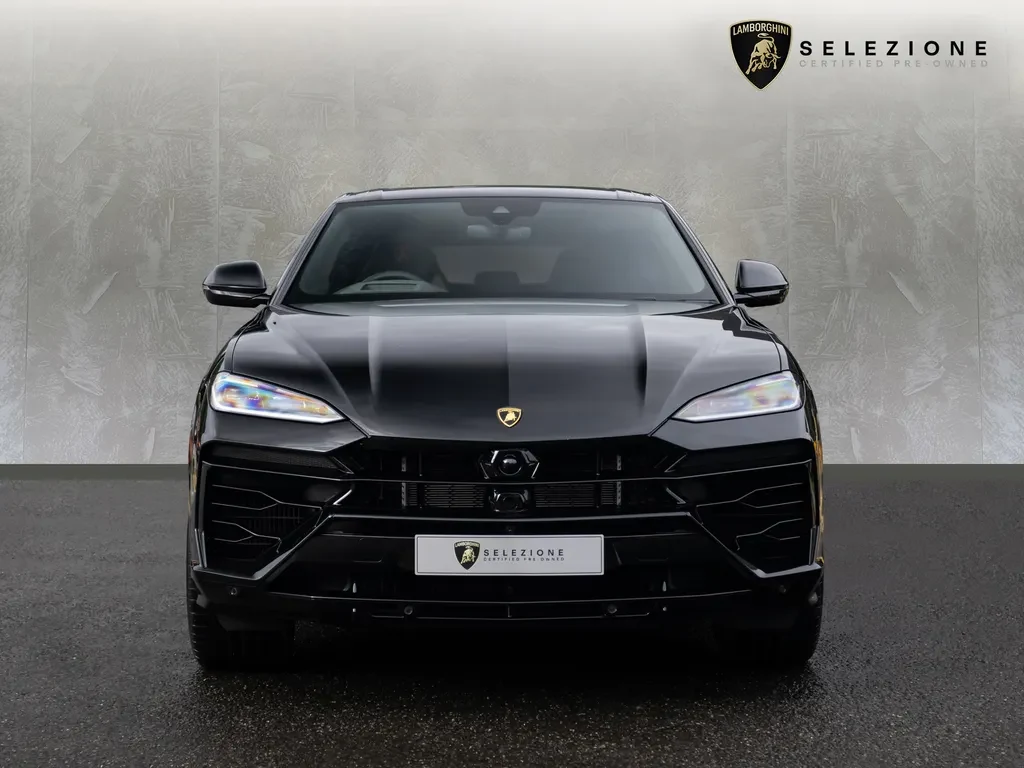 Lamborghini Urus SE, 5/10
