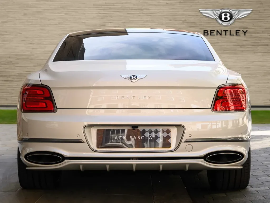Bentley Flying Spur, 8/10