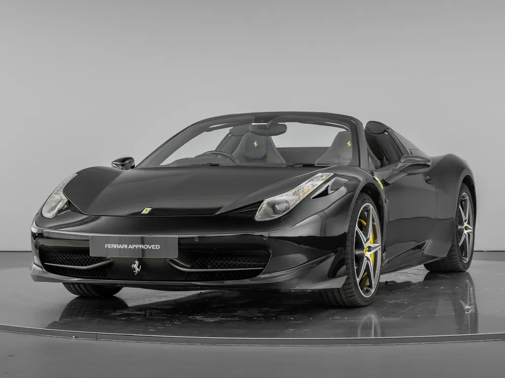 Ferrari 458 Spider, 6/10