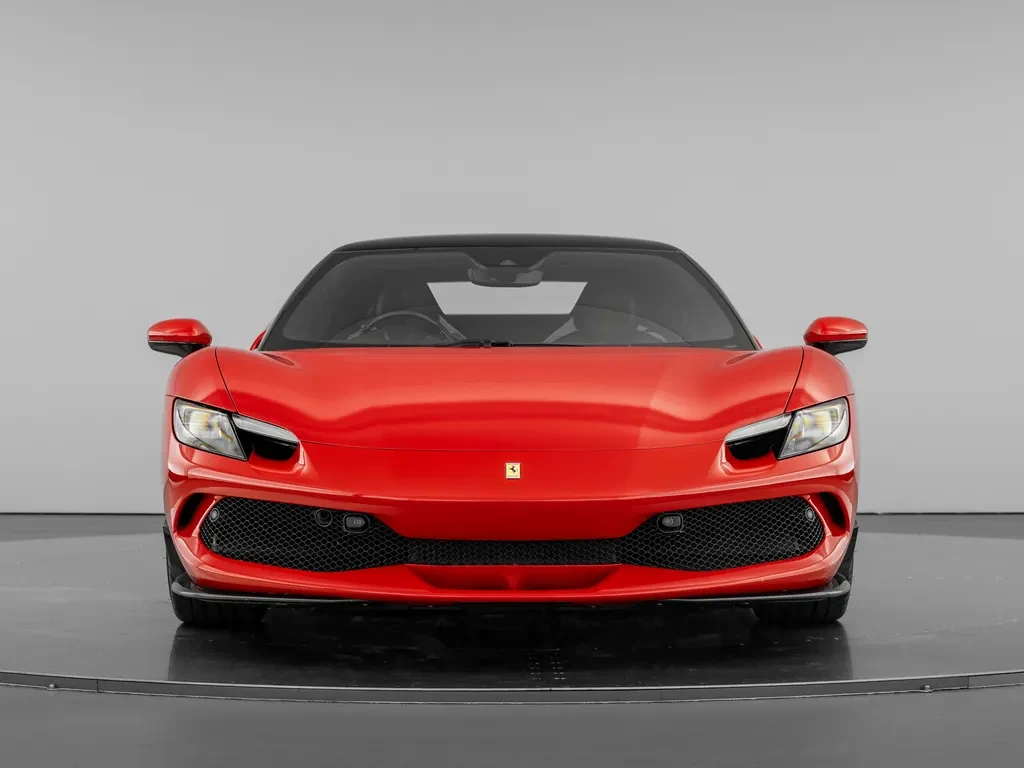 Ferrari 296 GTB, 3/10