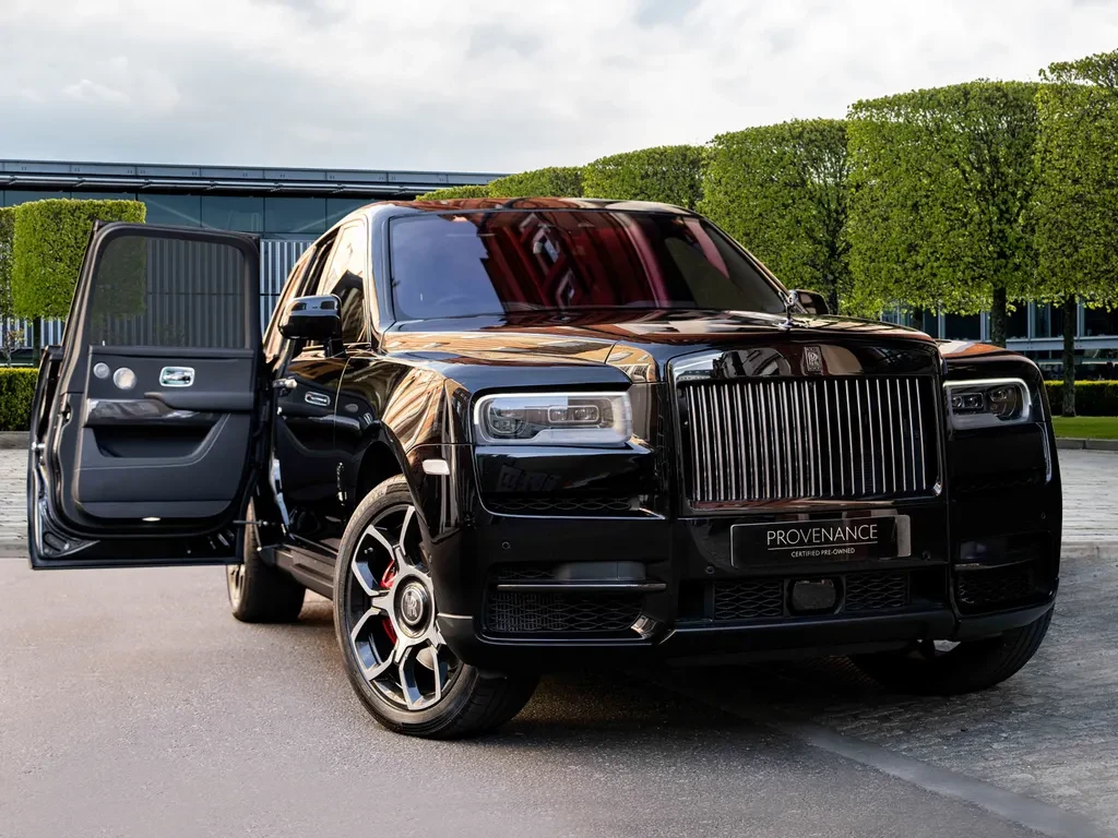 Rolls-Royce Cullinan, 7/10