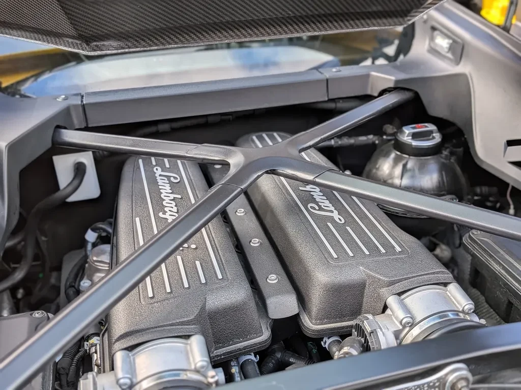 Lamborghini Huracán Tecnica, 10/10