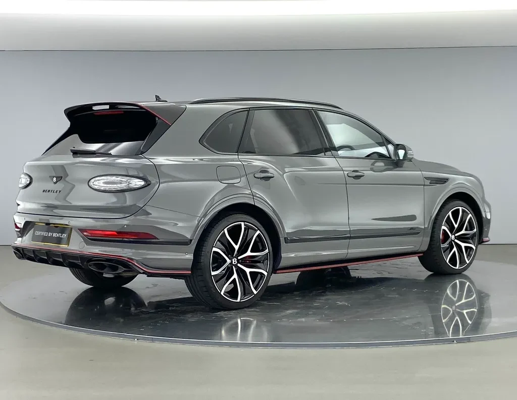 Bentley Bentayga, 4/10