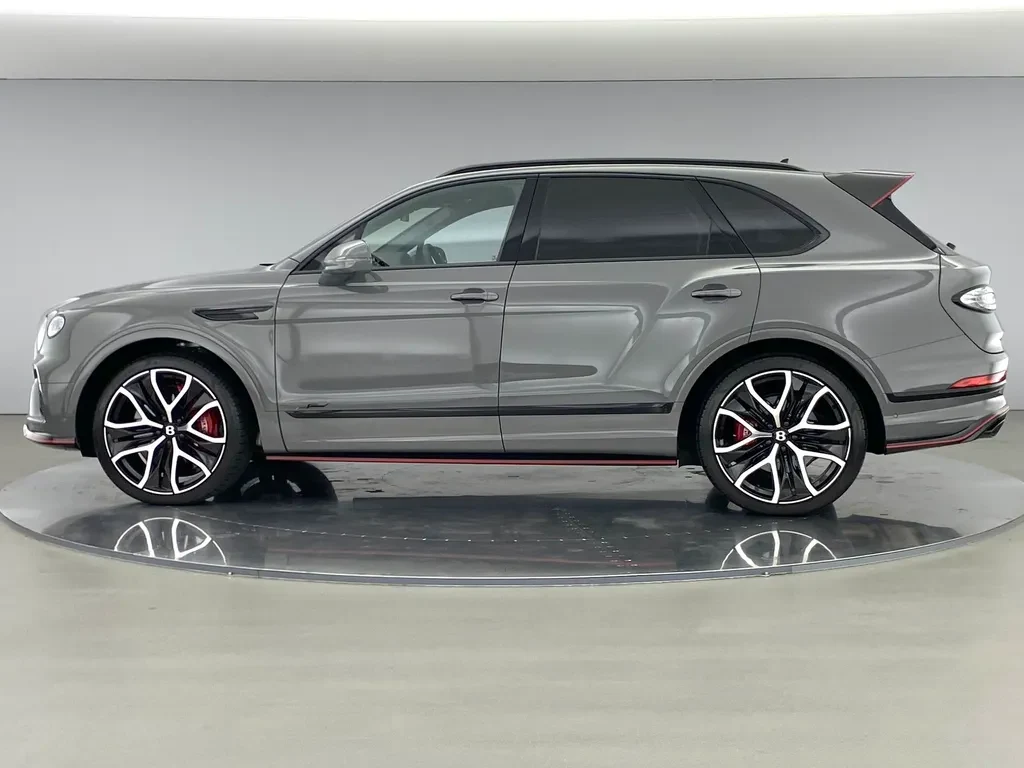 Bentley Bentayga, 7/10