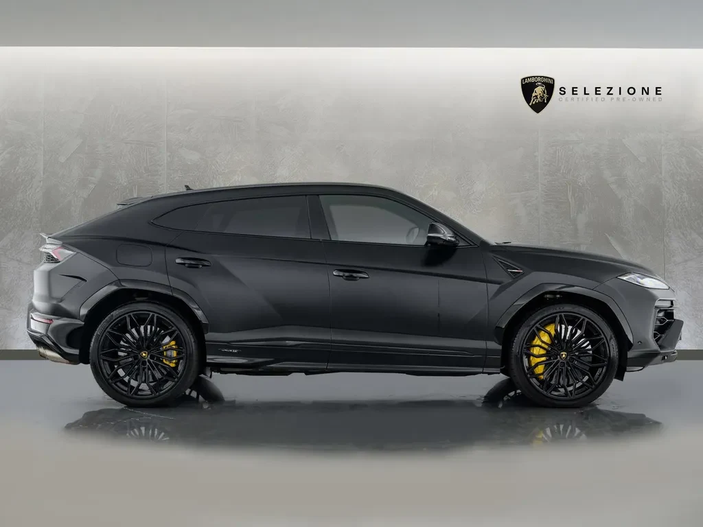 Lamborghini Urus SE, 2/10