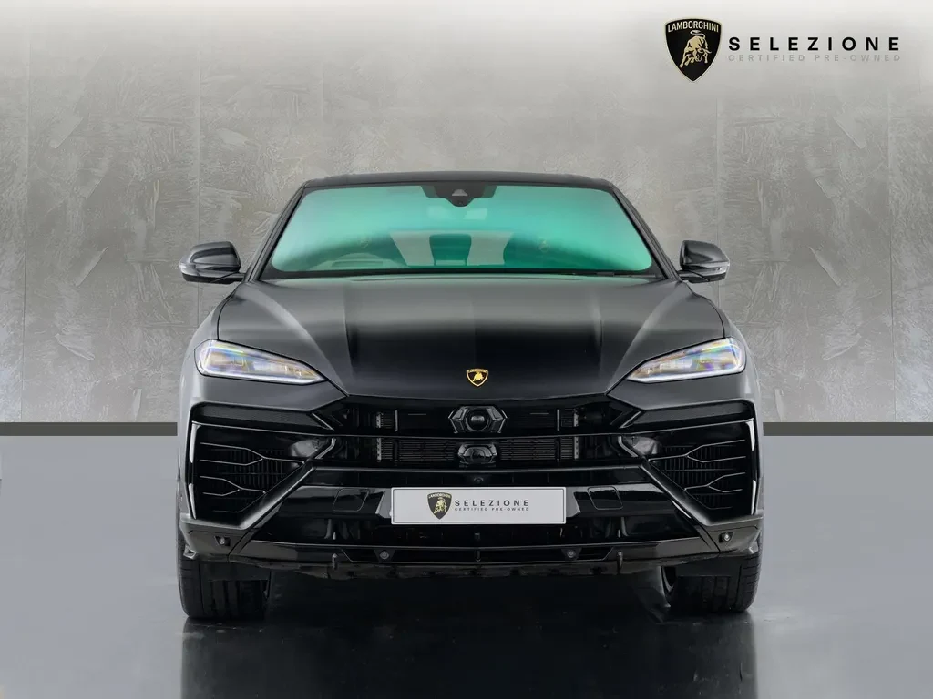 Lamborghini Urus SE, 5/10