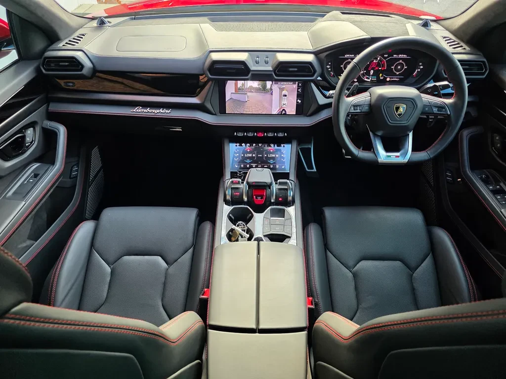 Lamborghini Urus SE, 10/10