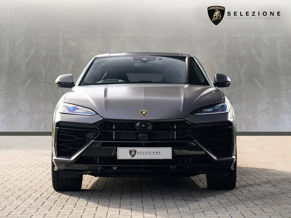 Lamborghini Urus SE, 5/10