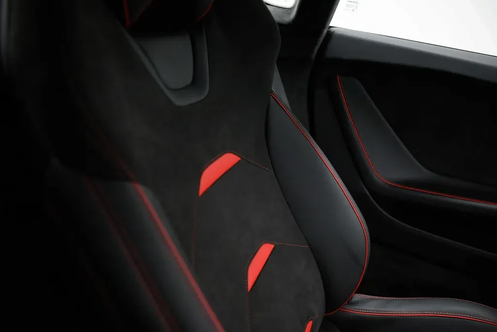 Lamborghini Huracán Tecnica, 8/10