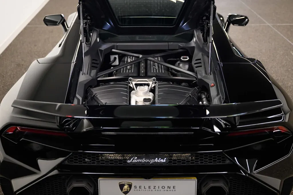 Lamborghini Huracán Tecnica, 10/10