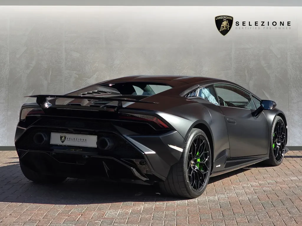 Lamborghini Huracán Tecnica, 3/10