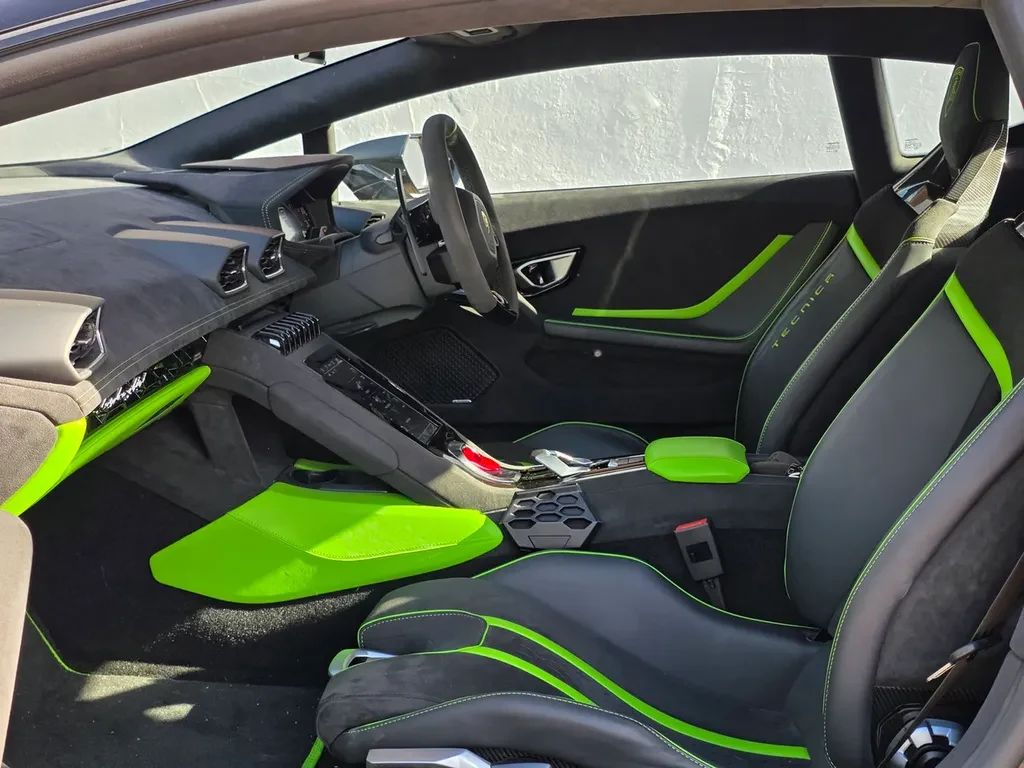 Lamborghini Huracán Tecnica, 6/10