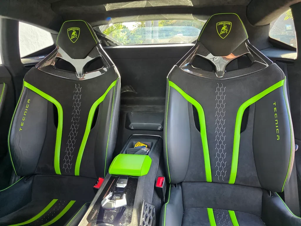 Lamborghini Huracán Tecnica, 7/10