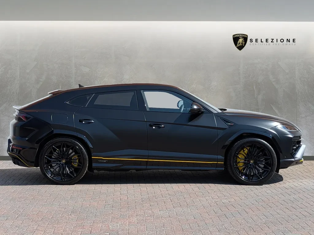 Lamborghini Urus SE, 2/10