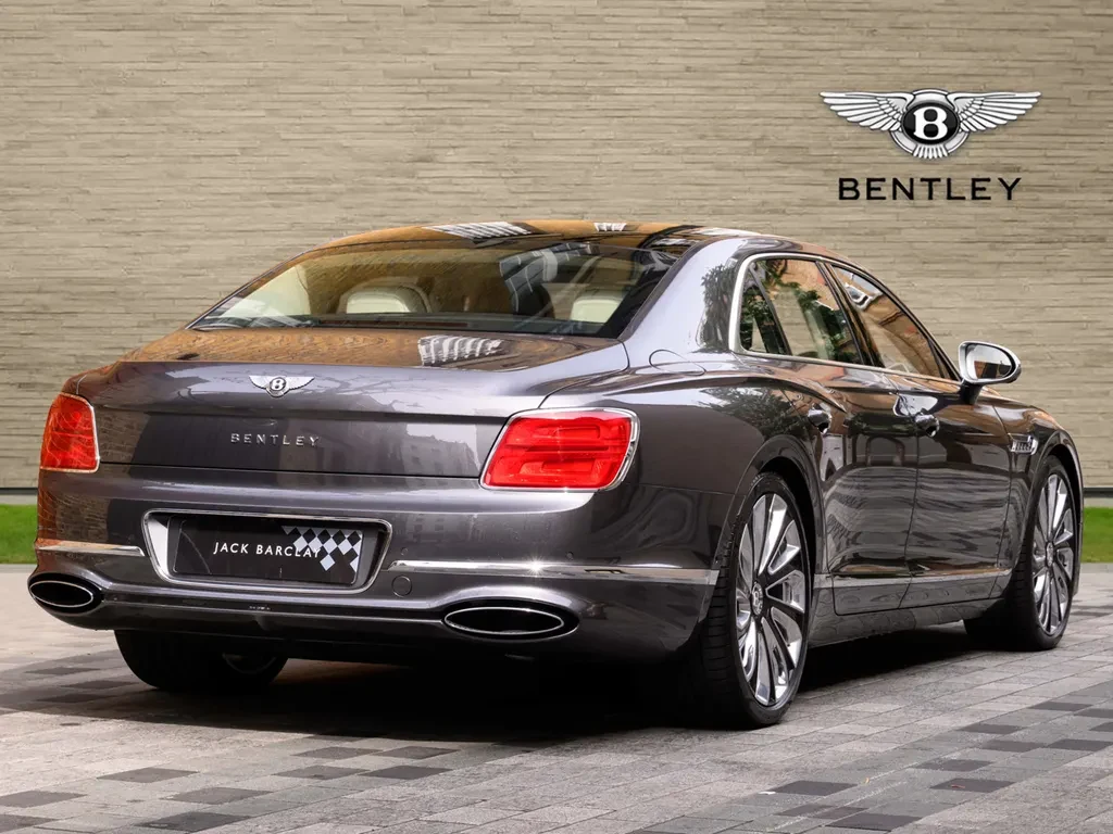 Bentley Flying Spur, 3/10