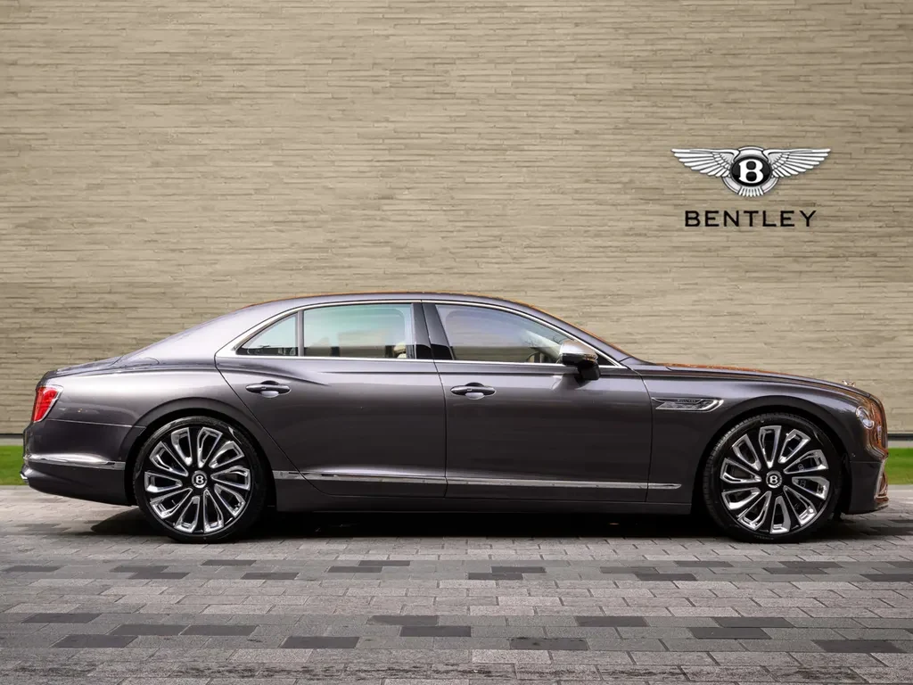Bentley Flying Spur, 5/10