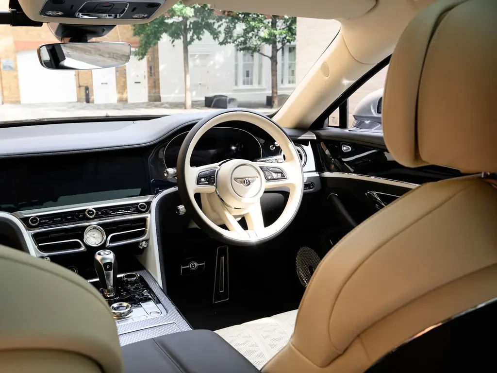 Bentley Flying Spur, 8/10
