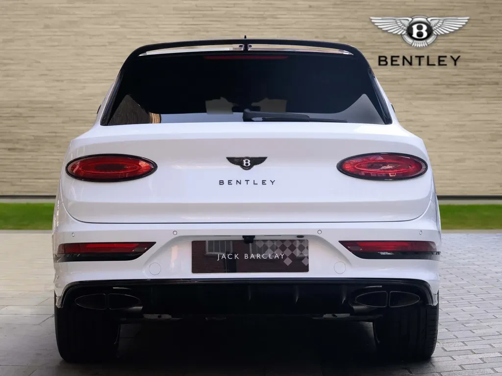 Bentley Bentayga, 7/10