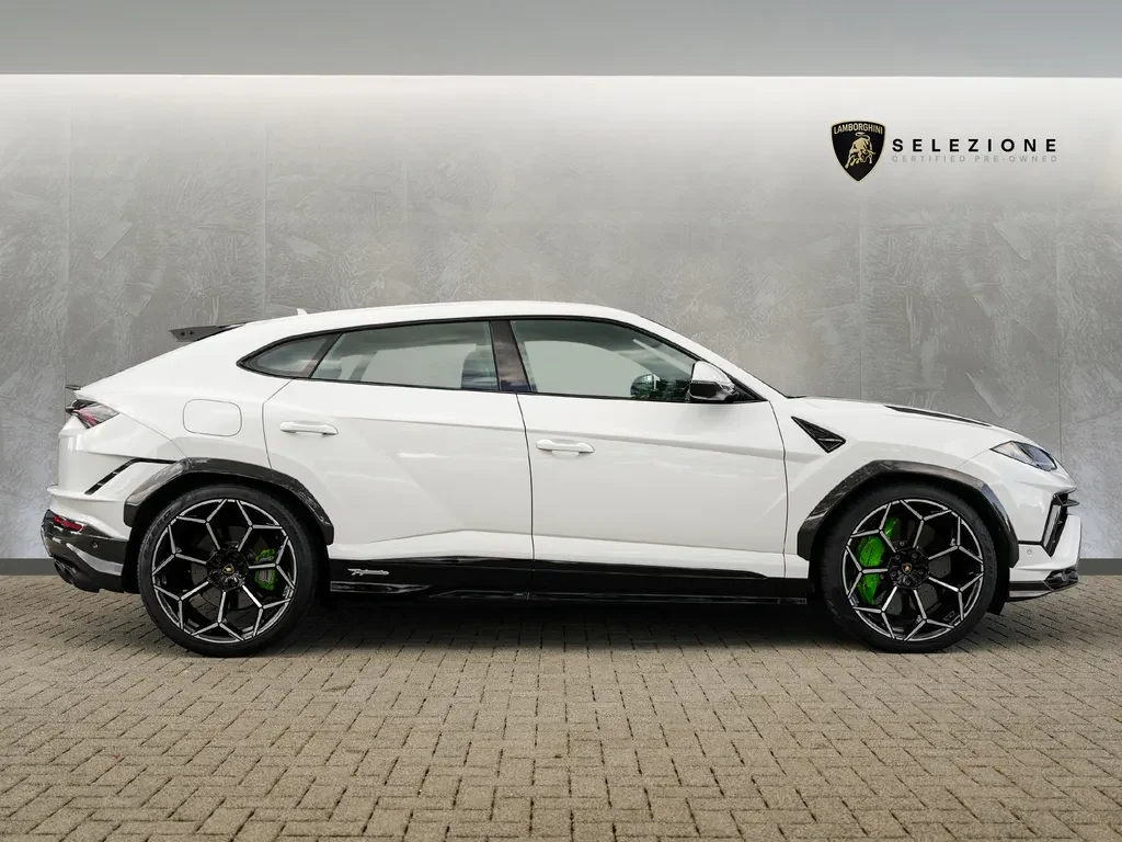 Lamborghini Urus Performante, 2/10