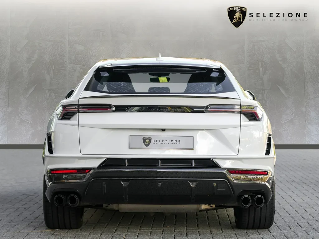 Lamborghini Urus Performante, 4/10