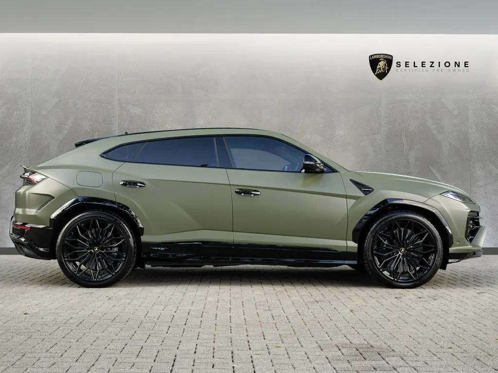Lamborghini Urus SE, 2/10