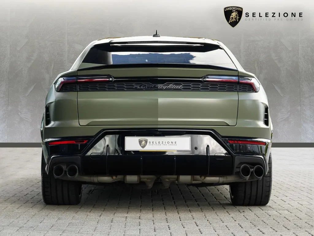 Lamborghini Urus SE, 4/10