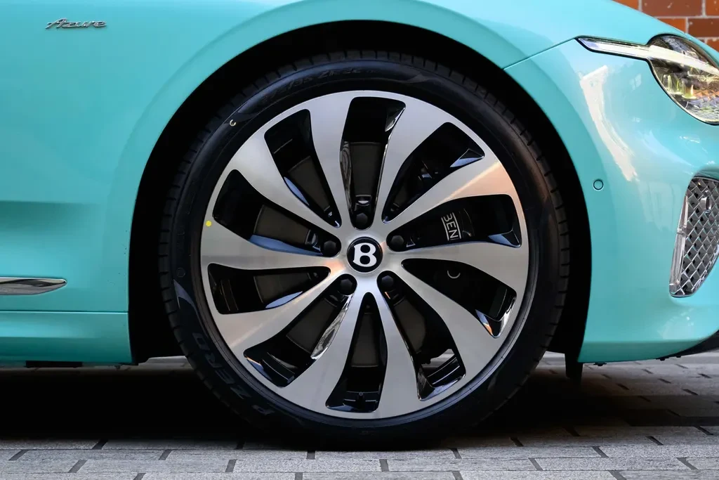 Bentley Continental GTC, 6/10