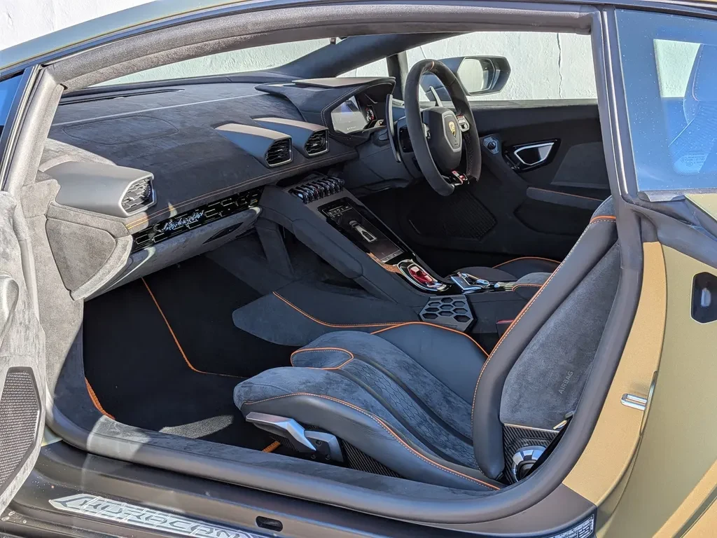 Lamborghini Huracán Sterrato, 6/10