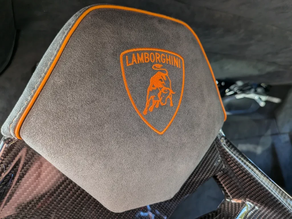 Lamborghini Huracán Sterrato, 8/10