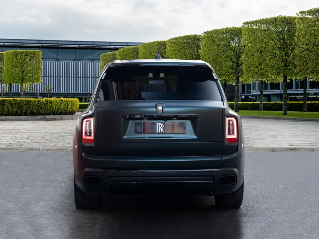 Rolls-Royce Cullinan, 5/10