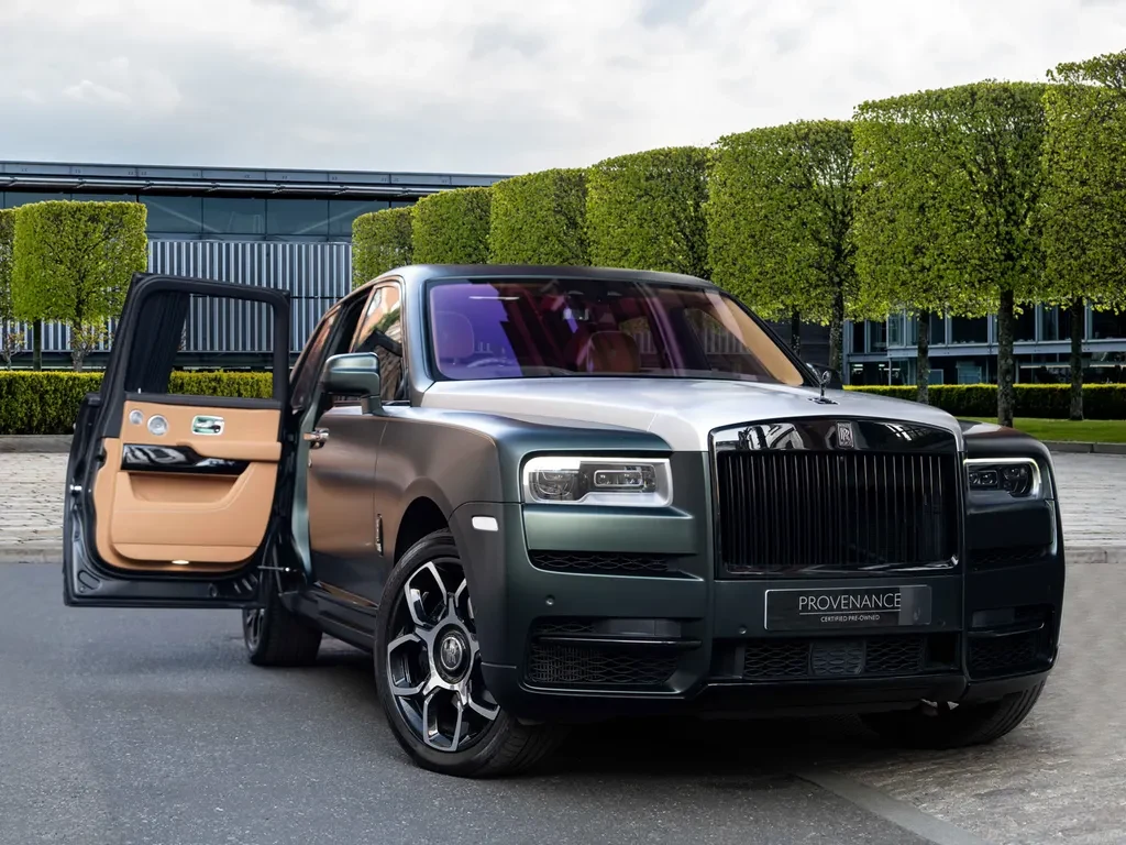 Rolls-Royce Cullinan, 7/10