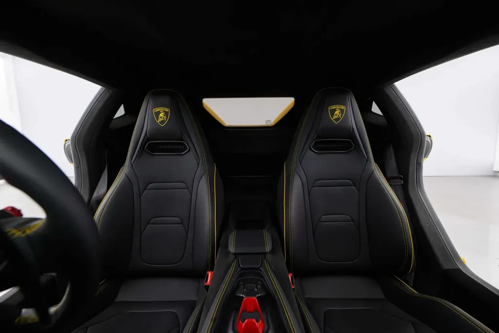 Lamborghini Temerario, 7/10