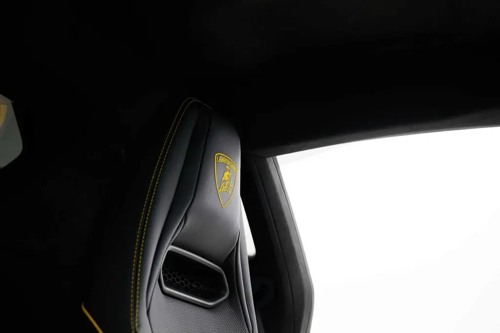Lamborghini Temerario, 8/10