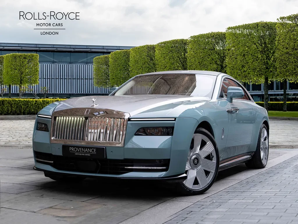 Rolls-Royce Spectre, full-car front three-quarter view.