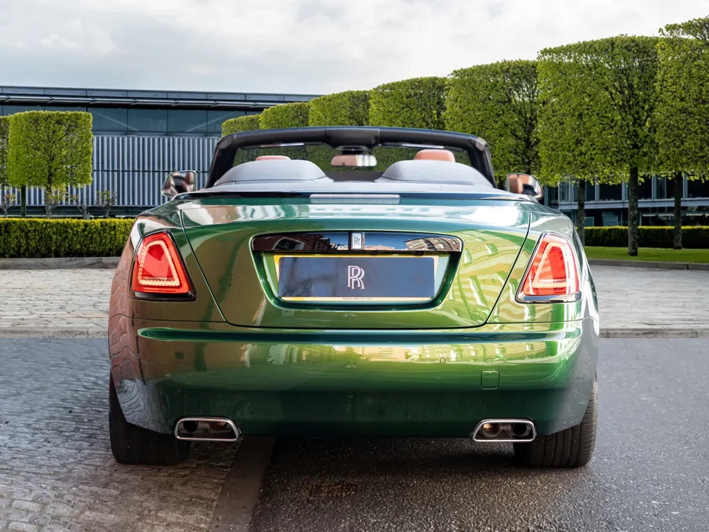 Rolls-Royce Dawn, 5/10