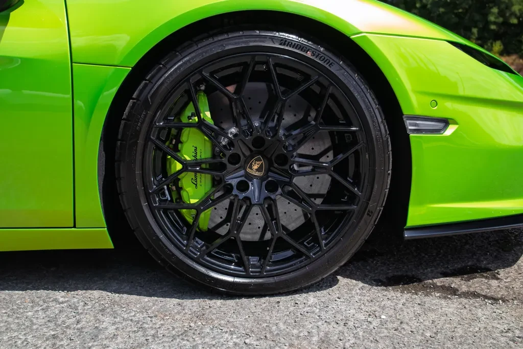 Lamborghini Temerario, 8/10
