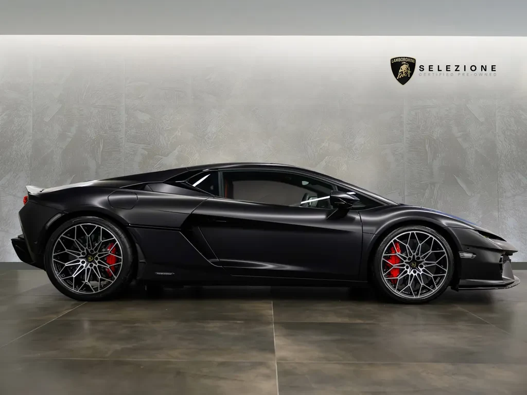 Lamborghini Temerario, 2/10