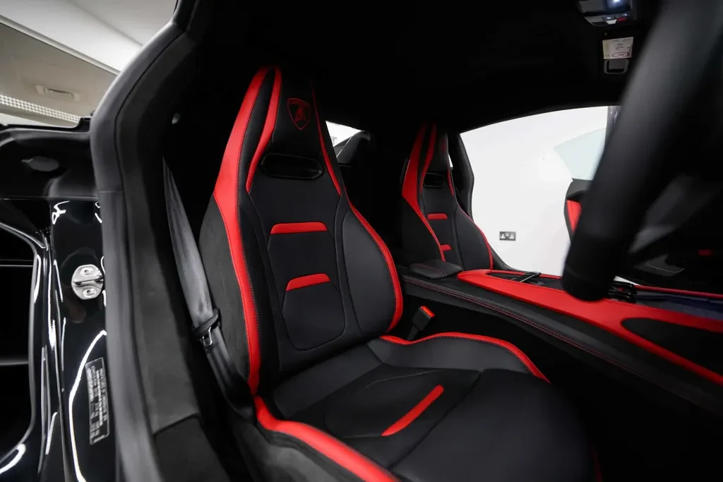 Lamborghini Temerario, 8/10