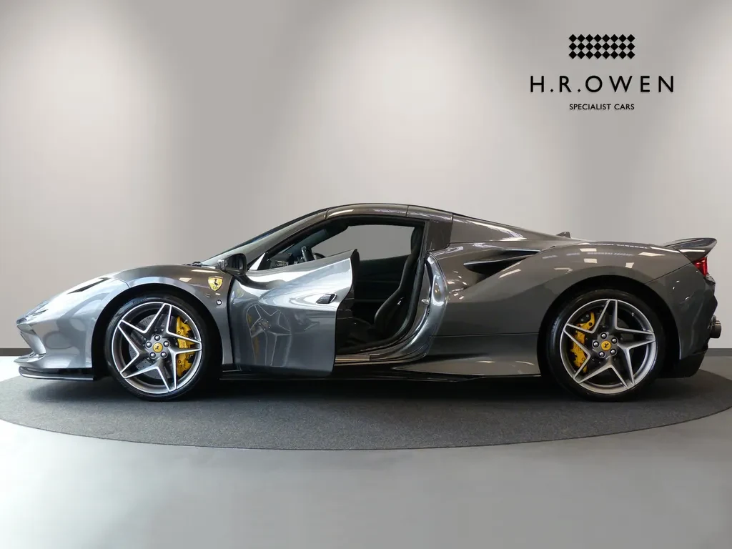 Ferrari F8 Spider, 7/10