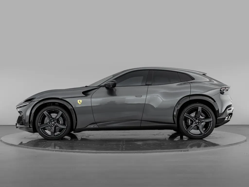 Ferrari Purosangue, 3/10