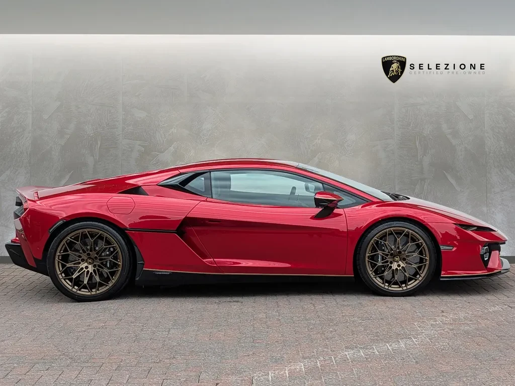 Lamborghini Temerario, 2/10