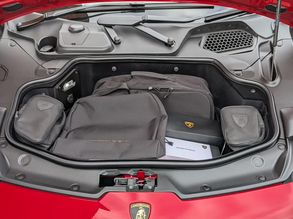 Lamborghini Temerario, 10/10