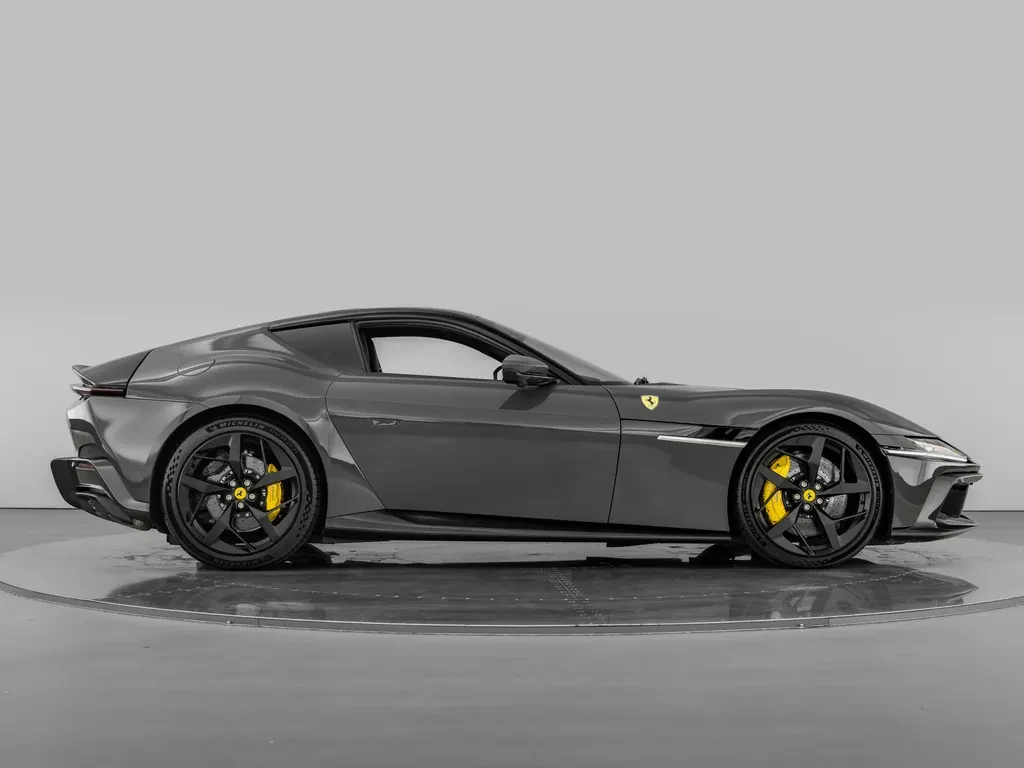Ferrari 12Cilindri, 5/10