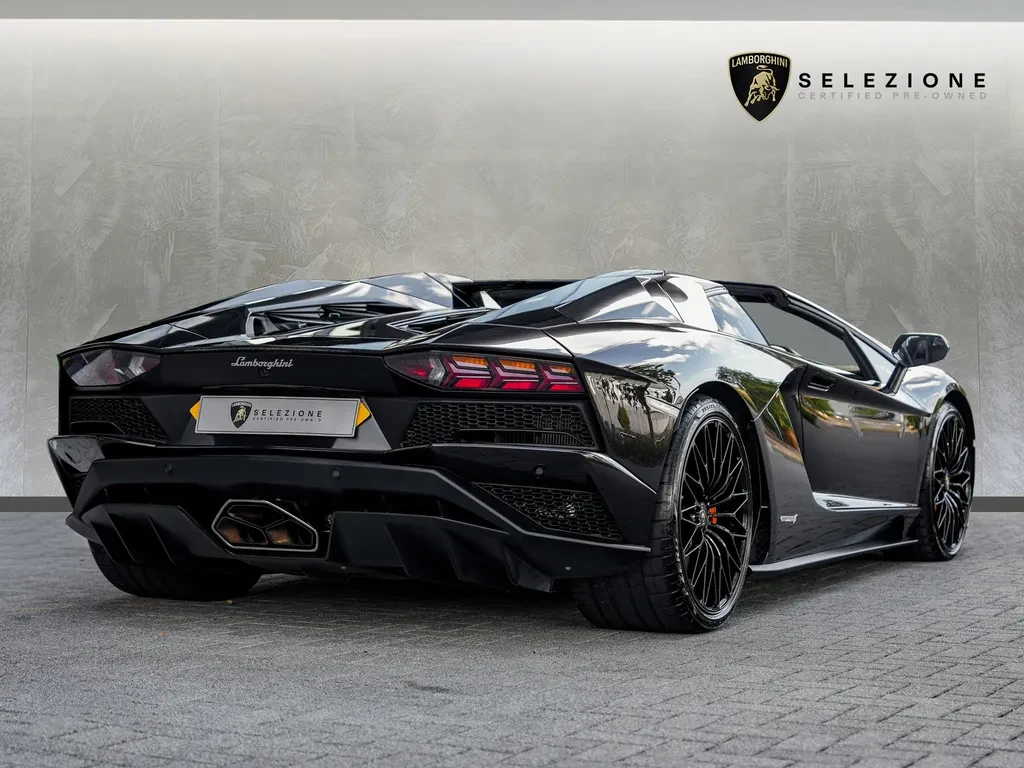 Lamborghini Aventador S Roadster, 3/10