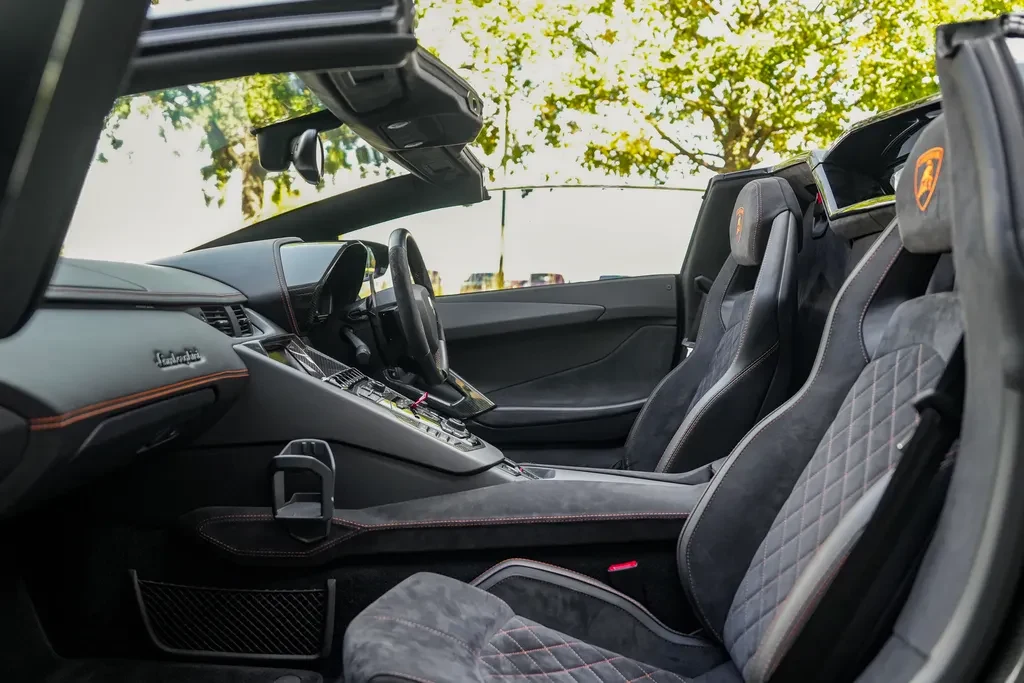 Lamborghini Aventador S Roadster, 6/10