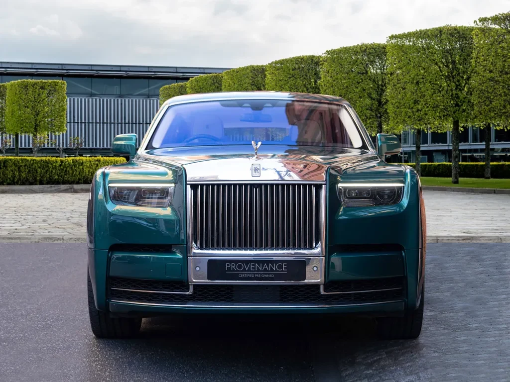 Rolls-Royce Phantom, 6/10