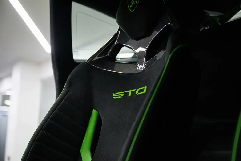 Lamborghini Huracán STO, 8/10