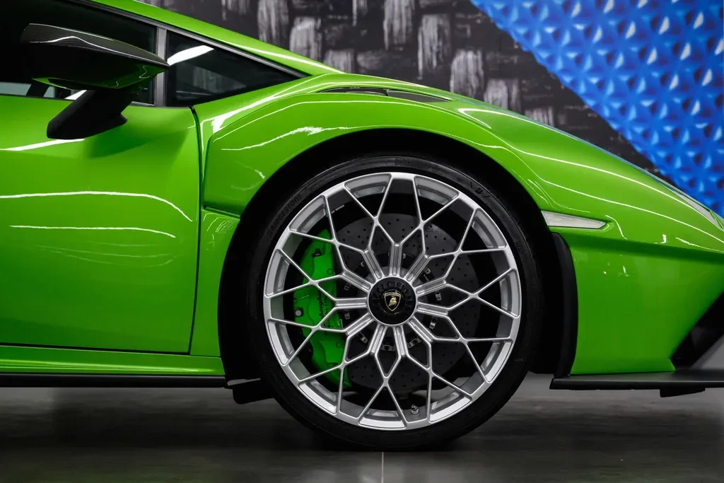 Lamborghini Huracán STO, 9/10