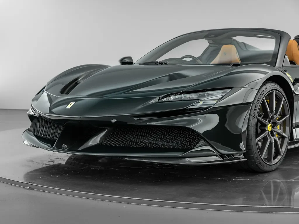 Ferrari SF90 Spider, 7/10
