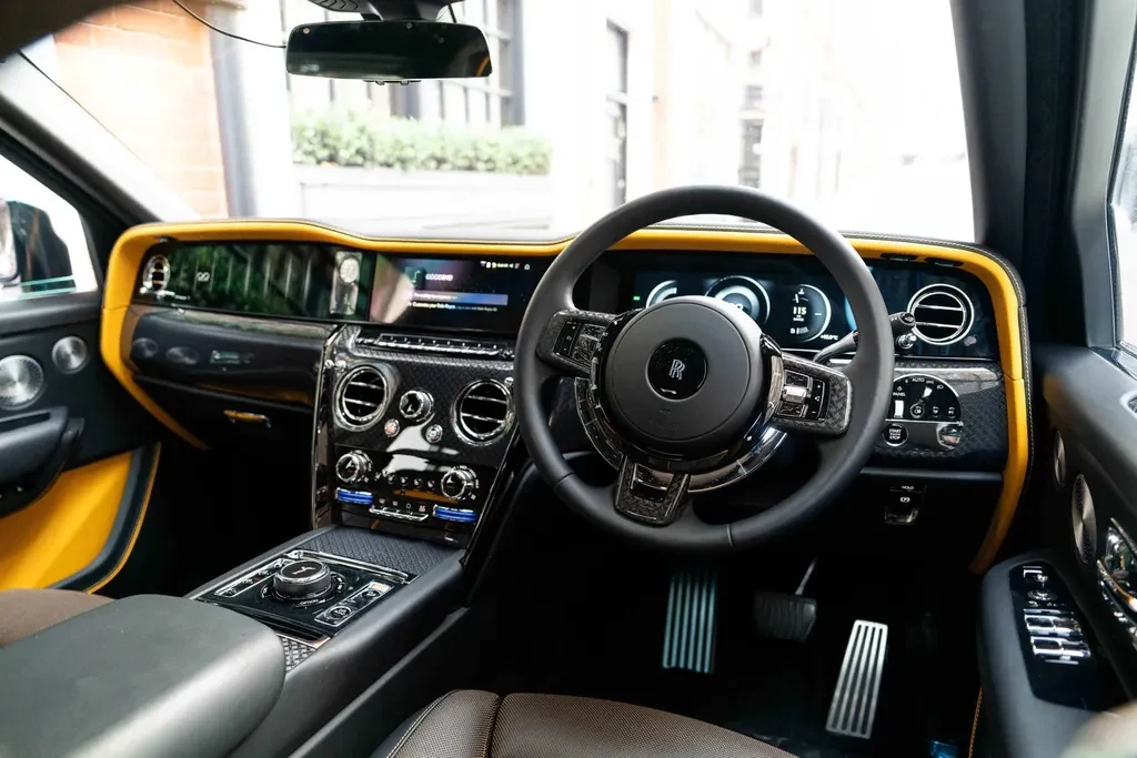 Rolls-Royce Cullinan Series II, 4/10